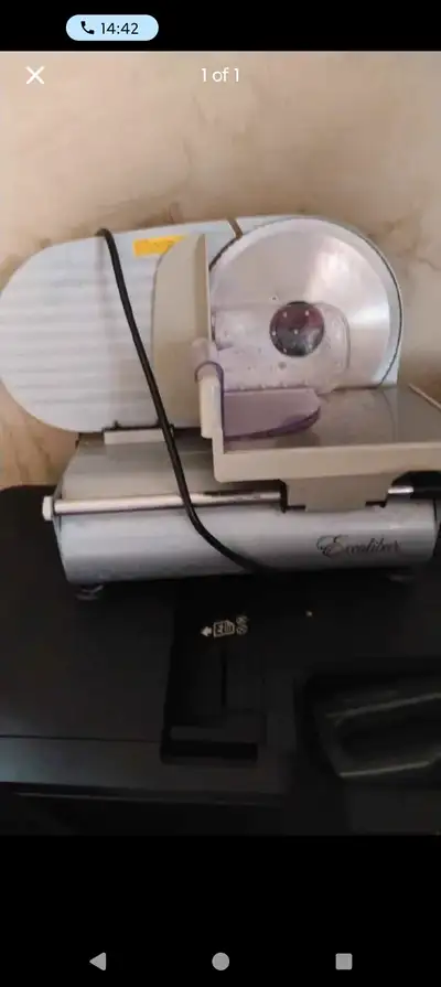 I'm selling my Excalibur meat slicer, perfect for slicing deli meats and cheeses at home. It's in go...