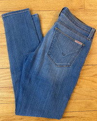 EUC- Women's Hudson Distressed Jeans (26)