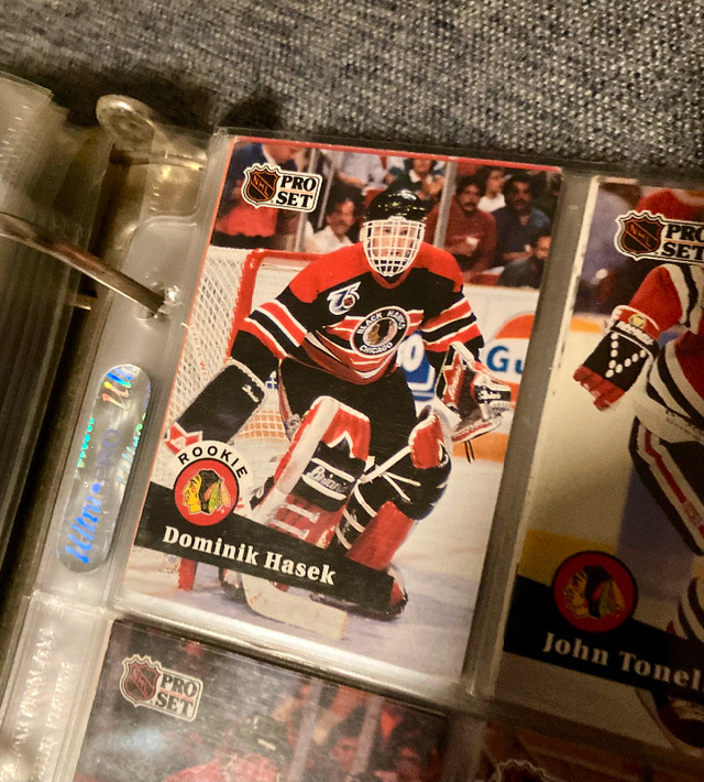 Pro Set Hockey Card Set in Arts & Collectibles in Victoria