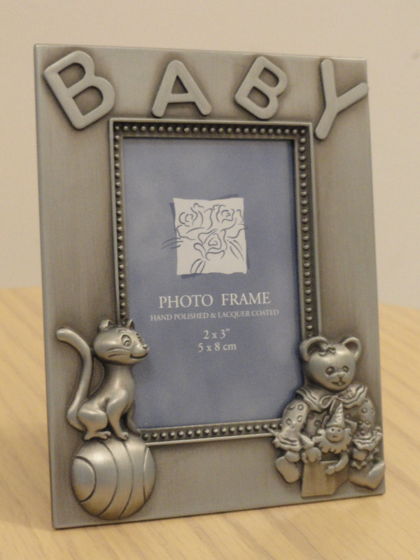 BABY PICTURES PHOTO FRAMES - 4 NEW FRAMES IN ORIGINAL PACKAGING in Multi-item in Norfolk County - Image 2