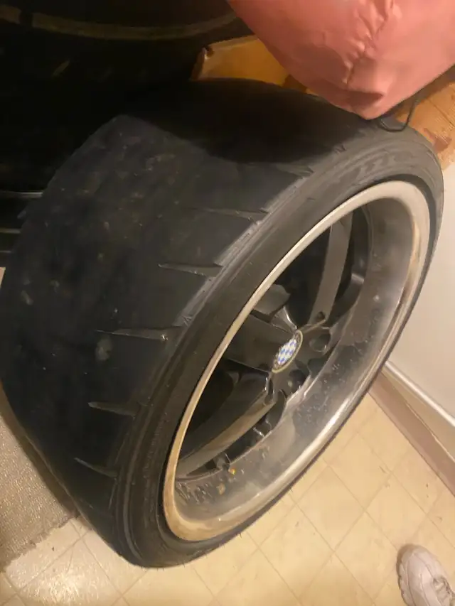 Tires and rims 547959324845680642