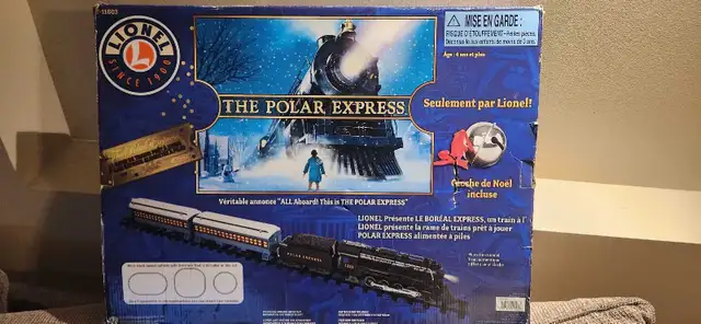 Lionel Polar Express Train Set 7-11803T in Toys & Games in Calgary - Image 9