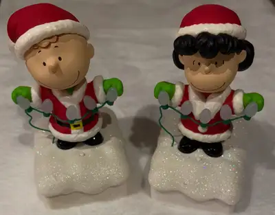 Hallmark Peanuts Gang Christmas Musical Light Show, View more