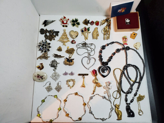 Lot de bijoux usagé / lot of jewelry used dans Bijoux et montres  à Ouest de l’Île