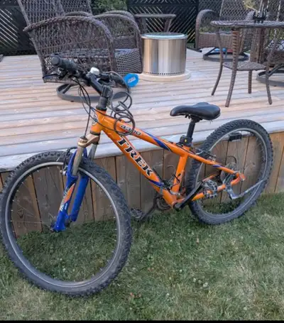 Trek 4300 Alpha Mountain Bike (14.5" frame), View more