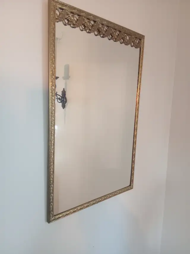 Vintage Hollywood Regency Style Floral Gold Gilt Wall Mirror in Home Décor & Accents in Calgary - Image 2