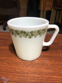 Vintage Pyrex coffee mug 