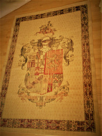 European Tapestry Motto VIRTUTE ET OPERA/Coat of Arms Knight