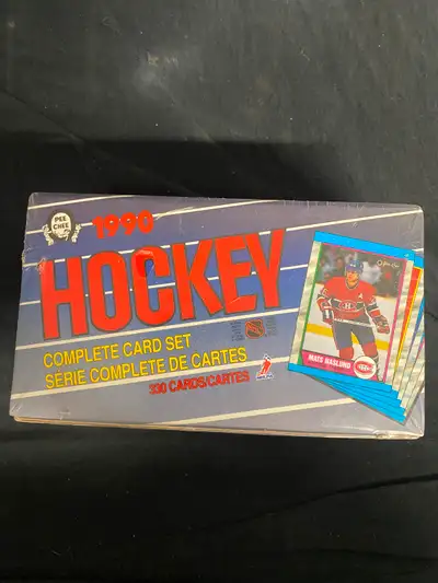 NEW 1989-1990 O Pee Chee Hockey Factory Set, View more