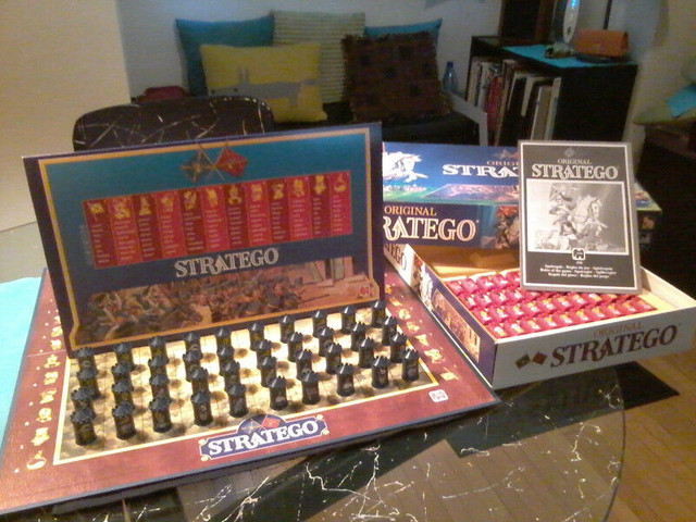 "Stratego Original" Jumbo Board Game (1992)! in Toys & Games in City of Toronto - Image 4