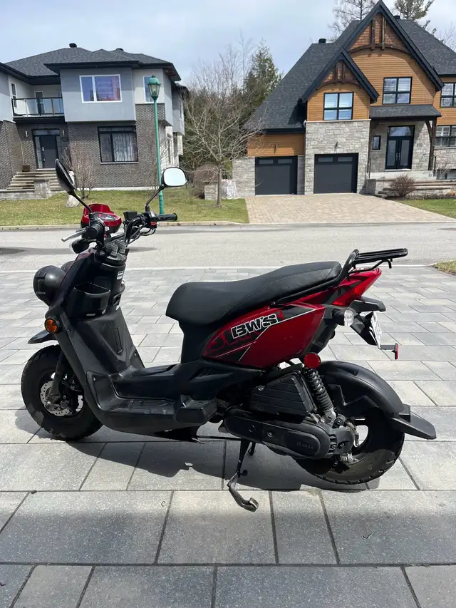 SCOOTER YAMAHA BWS 4T 2019  in Scooters & Pocket Bikes in Laval / North Shore - Image 2