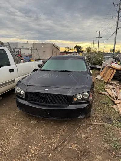 200kms 2009 dodge charger everything in working condition