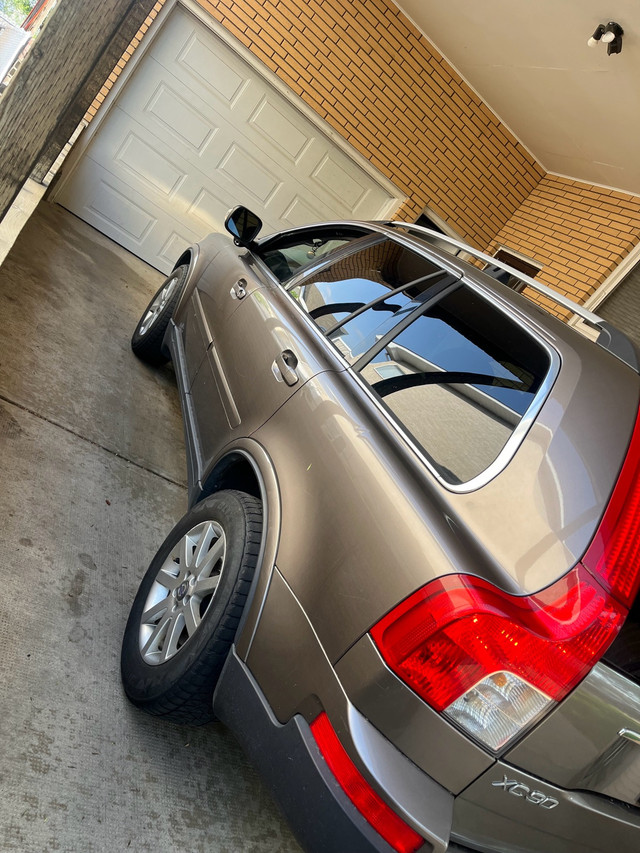 Volvo xc90 in Cars & Trucks in Medicine Hat - Image 2