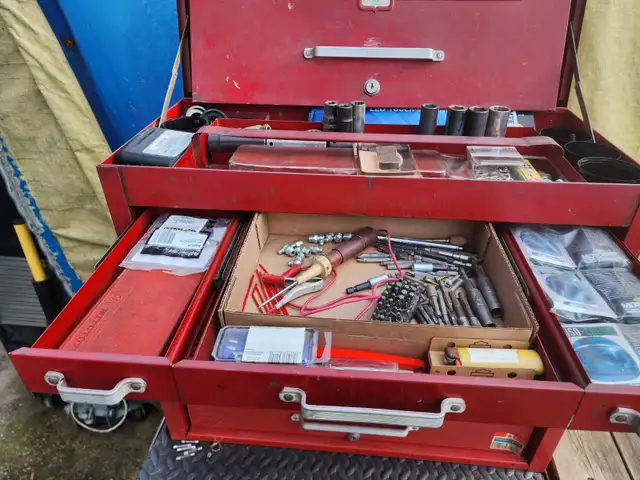 Mastercraft/Beach 6 Drawers Tool Chest W Aluminum Wrench Holders in Tool Storage & Benches in Windsor Region - Image 8