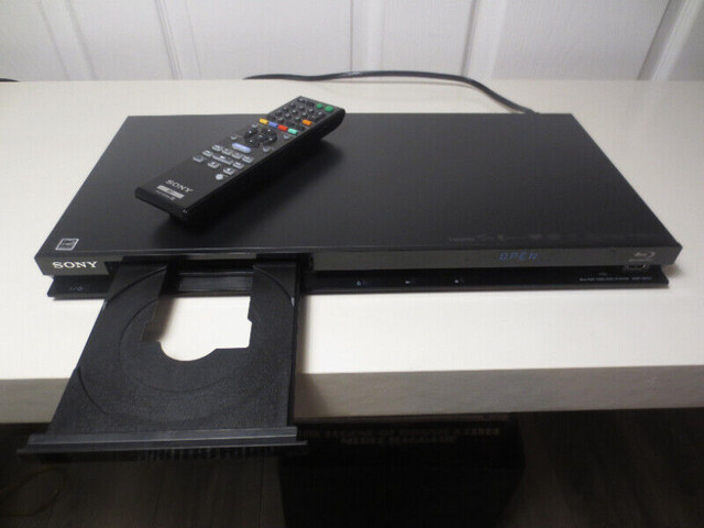 Super Audio CD (SACD) 5.1 Music and Blu-ray DVD Movie Player in Stereo Systems & Home Theatre in City of Halifax - Image 4