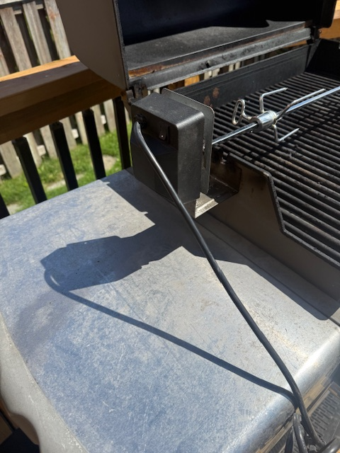 BBQ Rotisserie in Other in Mississauga / Peel Region - Image 3