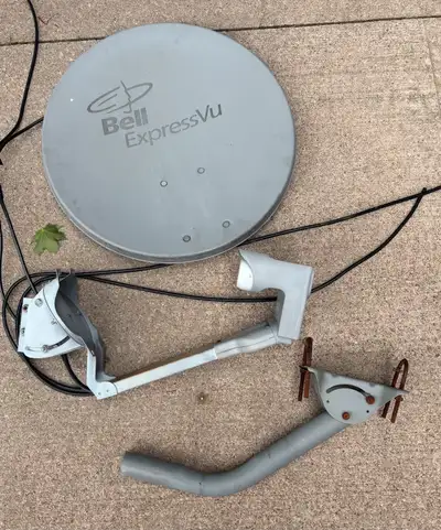 Bell Satellite Dish with DP Plus LNB, View more