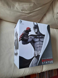 Batman Arkham City Batman Statue DC Collectibles