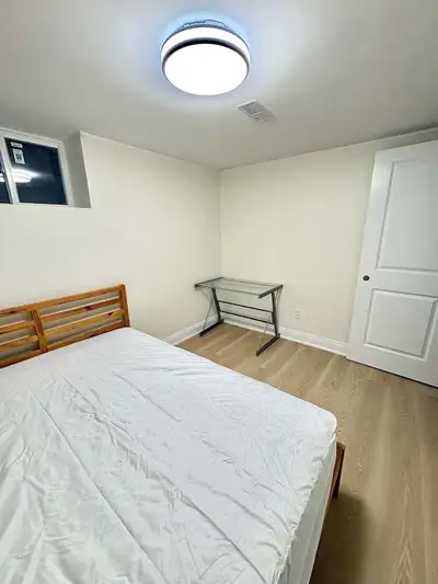 Newly renovated,basement single room share bathroom,Includes water and electricity supply, internet...