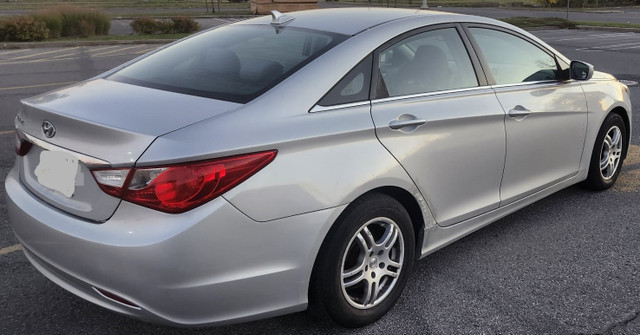 Hyundai sonata 2011 _ 2850$ dans Autos et camions  à Longueuil/Rive Sud - Image 2