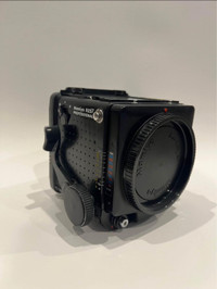Mamiya RZ67 medium format film camera body