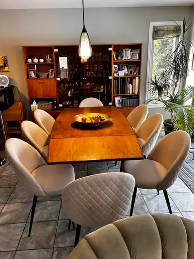 8 Stylish, Modern Dining Room Chairs in New Condition, View more