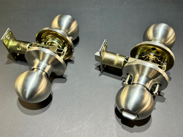  Door Knob Sets * Brushed  Nickel * 14 passage  + 4 privacy in Windows, Doors & Trim in Oakville / Halton Region