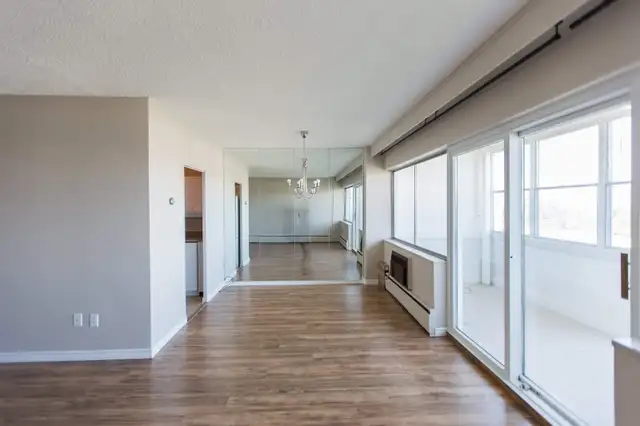 $2050 Spacious 2 bedroom condo in central Waterloo for rent. in Long Term Rentals in Kitchener / Waterloo - Image 5