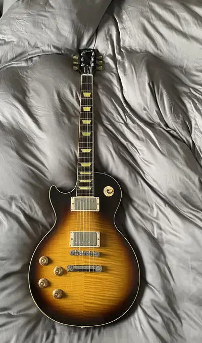 Lefty 1999 Gibson Les Paul Classic Plus, View more