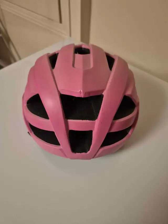 Bicycle Helmet For Kids in Kids in Laval / North Shore - Image 4