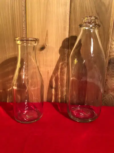 Retour vers le passé. J'offre la collection complète de bouteilles de lait. Pour l'amateur ou le col...