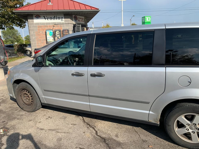 2012 Dodge Grand Caravan for sale in Cars & Trucks in City of Toronto - Image 4