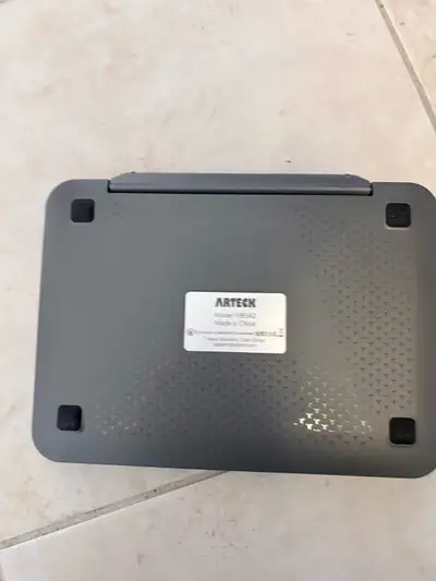 iPad mini 6 and 7 keyboard mint condition , View more