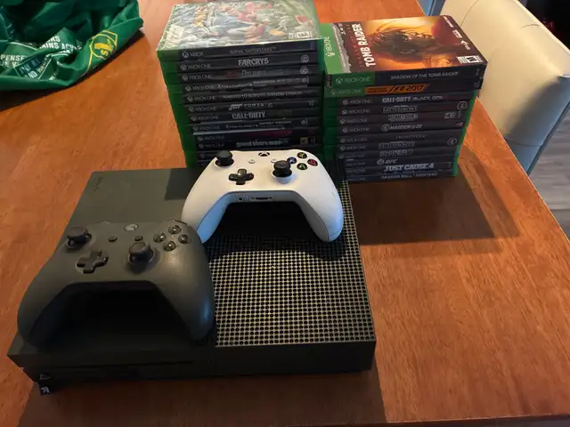 Xbox One S a vendre in XBOX One in Laval / North Shore - Image 3