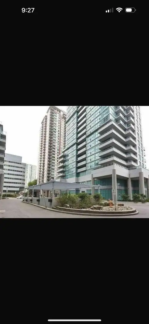 1 BHK 1 WR Condo for rent near STC. 50Town Centre CT, near to STC, GO, TTC, movies, shopping Good cr...