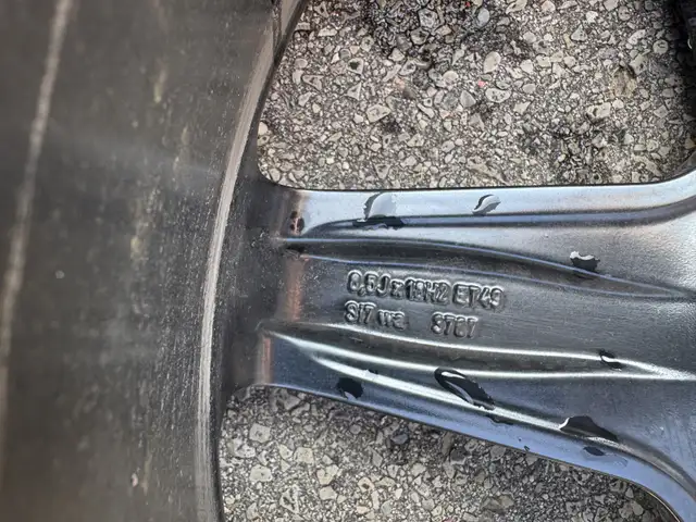 Authentic Mercedes AMG 18” 5 Spoke Rims 245/40R18 225/45R18 in Tires & Rims in Markham / York Region - Image 8