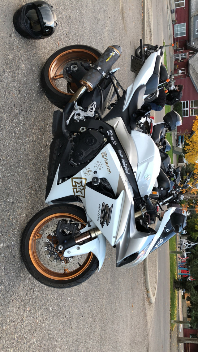 2009 Gsxr 1000 limited edition , tuned  in Sport Bikes in Lethbridge - Image 3