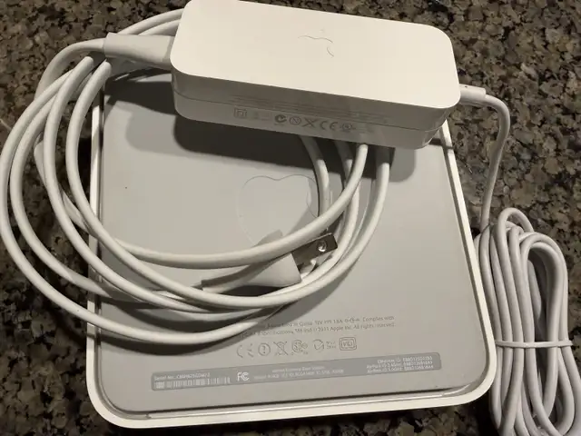 Apple AirPort Extreme Base Station 64639724395266122