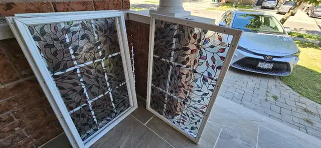 Glass inserts with frames64396543734914120