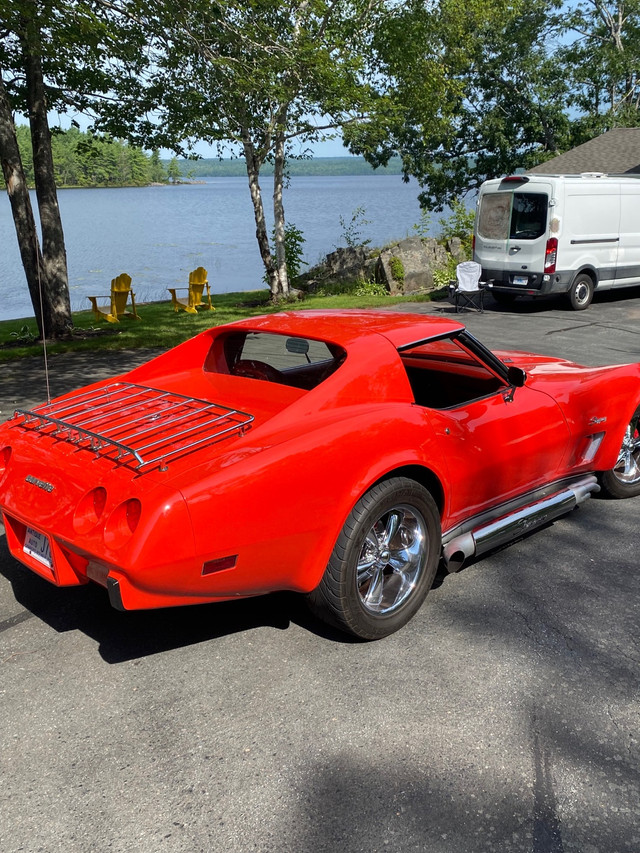 76 corvette  in Classic Cars in Bedford - Image 4