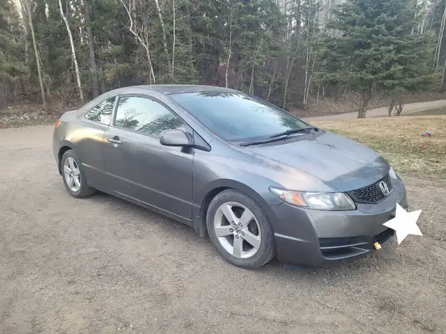 2010 Honda Civic LX 2 Dr Coupe in Cars & Trucks in Prince George - Image 4