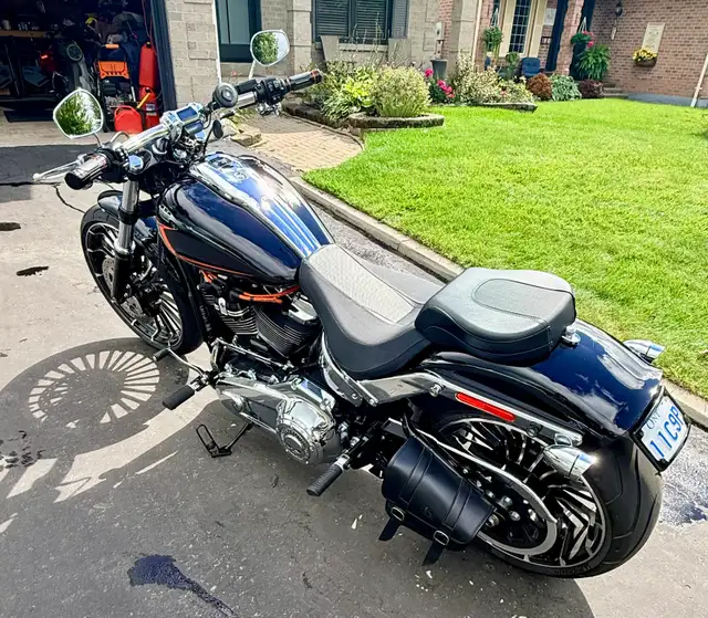 2024 Harley Davidson Breakout 117 FXBR - Stage 1 in Street, Cruisers & Choppers in Oshawa / Durham Region - Image 5