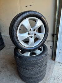 225/50/17 All season tires on Alloy rims (5x114.3)