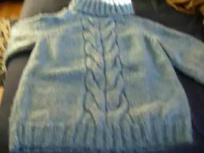 CHANDAIL EN LAINE BLEU AZUR TRICOTÉ À LA MAIN FEMME GRANDEUR M, View more