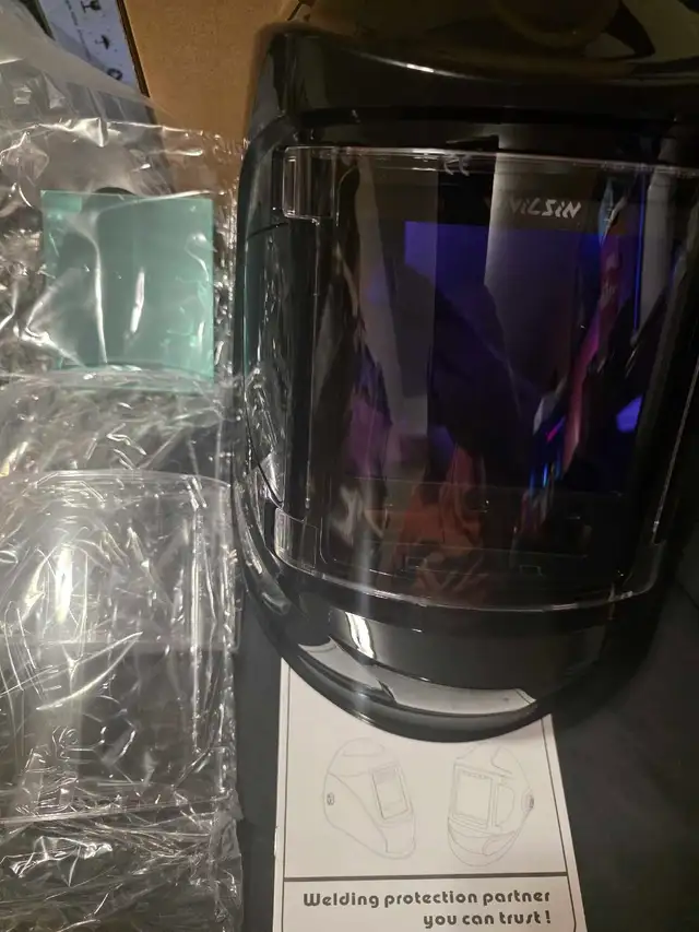 VILSIN Auto Darkening Welding Helmet | Other | Calgary | Free local ...