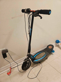 Razor electric scooter