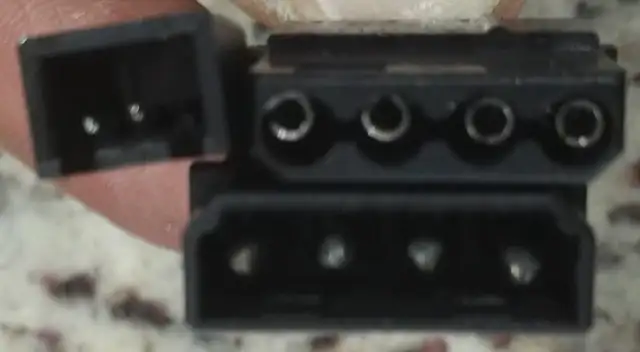 4-pin Molex female to 4-pin Molex male + 3-pin Fan Converter in Cables & Connectors in Ottawa - Image 2