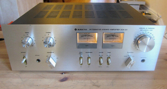 CLASSIC SANYO DCA-311 AMP STEREO INTEGRATED AMPLIFIER in Stereo Systems & Home Theatre in Ottawa - Image 4