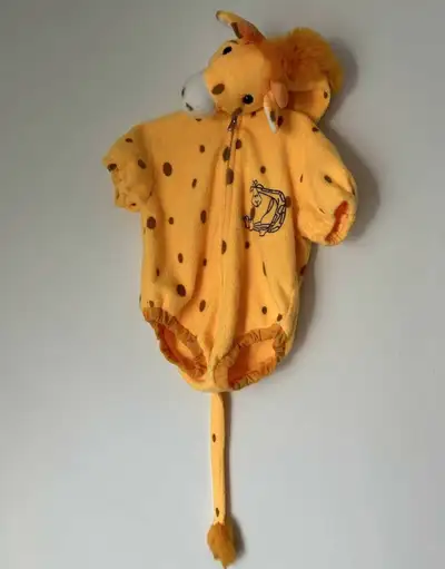 Giraffe costume fits toddlers, age 2 to 3, View more