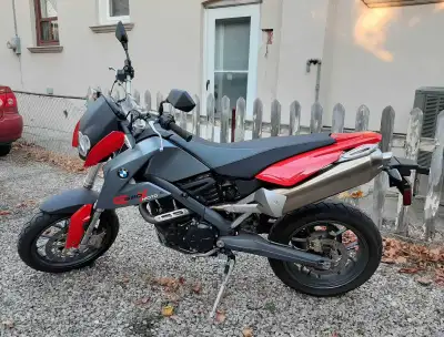 Rare factory BMW Super Motard, or street legal hooligan dirt bike if you prefer. 650 single engine w...